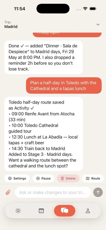 Per-trip chat conversation with Sala de Despiece and Toledo half-day planned